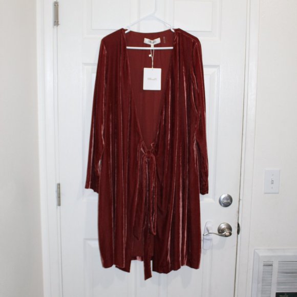Diane Von Furstenberg Velvet Wrap Dress in Burgundy - Picture 8 of 14